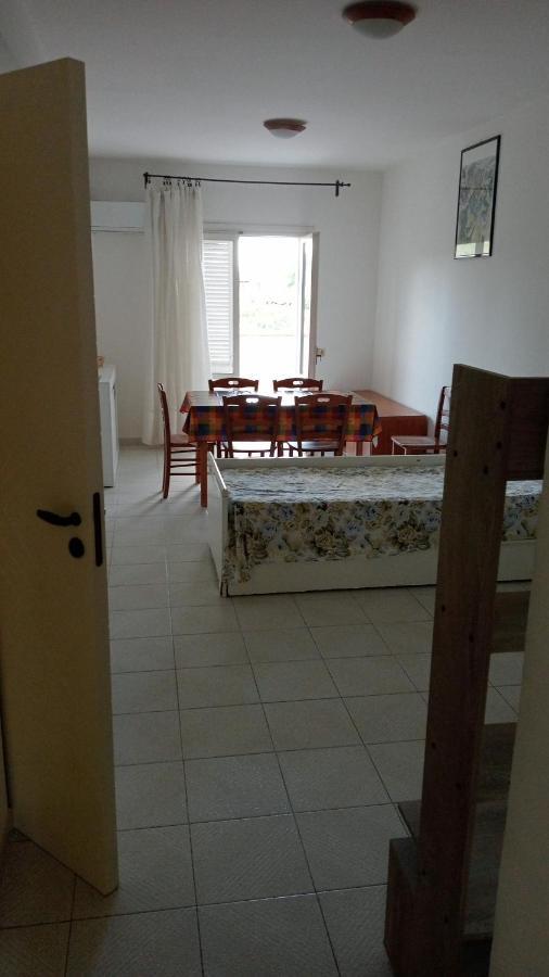 Ferienwohnung Trilocale "Lipari" In Portorosa Torre Forte Exterior foto
